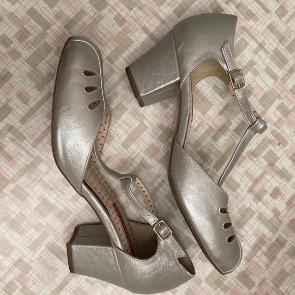 Silver BAIT footwear low ankle t-strap heels silver sz 10 - Picture 2 of 10